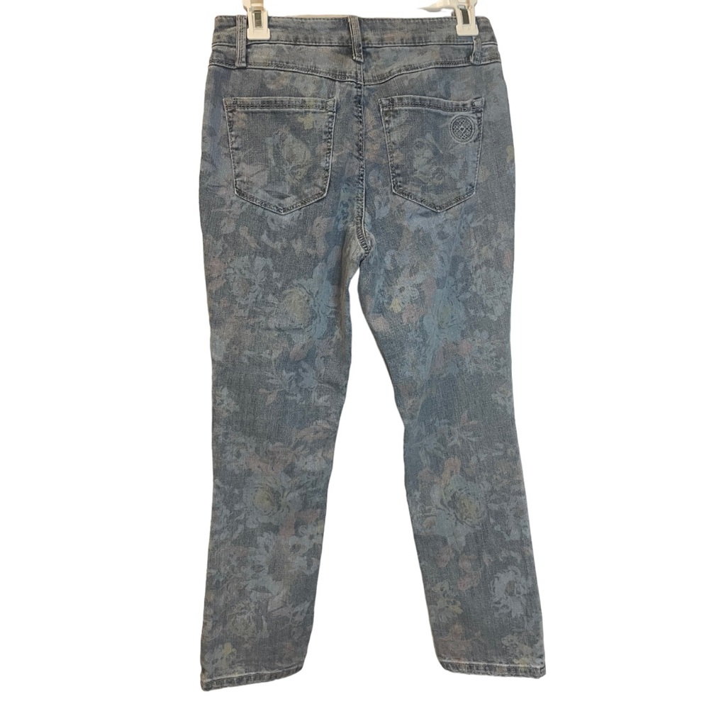 NWT Laurie Felt Classic Relaxed Straight Jeans with Floral Pattern Size 4P - Picture 3 of 12